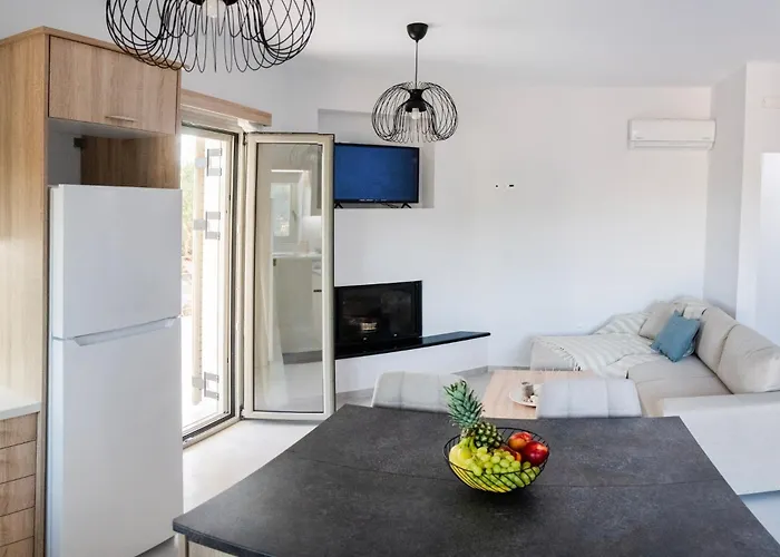 Holiday home Alonakia