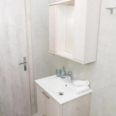 Holiday home Alonakia *
