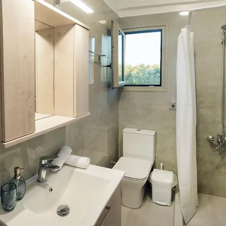 Alonakia Semesterbostad